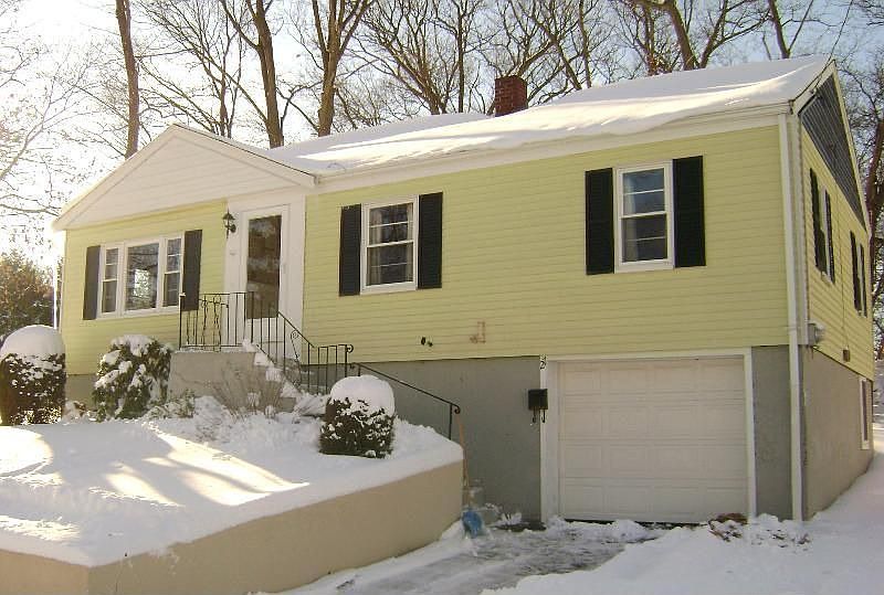 1st image of 27 Sandra Ln