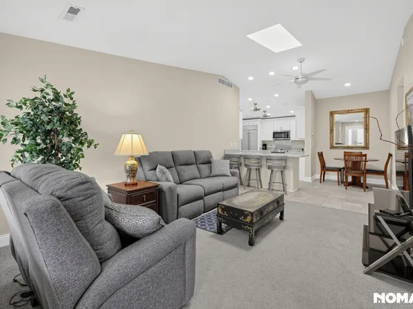 14812 58th St N APT 1D, Stillwater, MN 55082