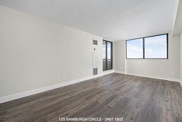 125 Bamburgh Cir — Photo 6