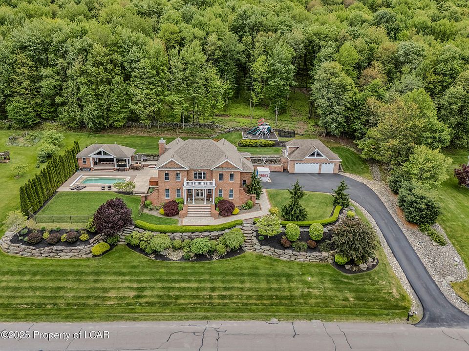 1420 Oak Dr, Shavertown, PA 18708 | Zillow