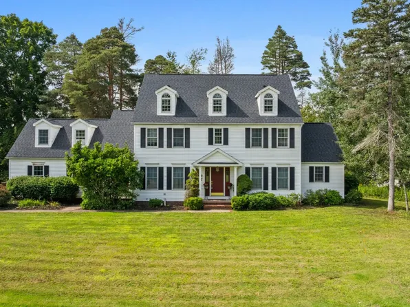 101 Beau Dr, Edinboro, PA 16412