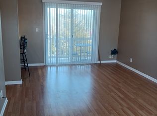29 Coventry Ln, Muscatine, IA 52761