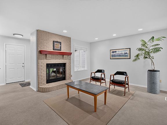 3rd image of 8003 Alpine Dr