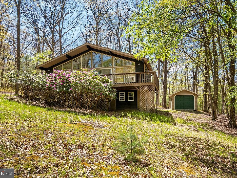 1st image of 365 Ridge Rd