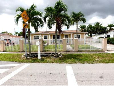 3426 NW 180th St, Miami Gardens, FL, 33056
