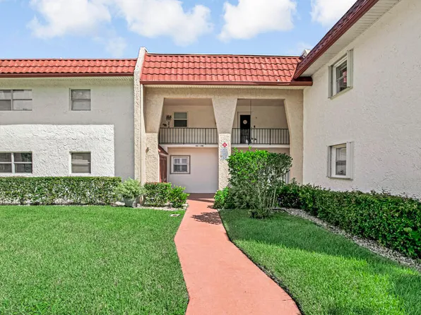 445 LAKE FRANCES Drive #445, West Palm Beach, FL 33411
