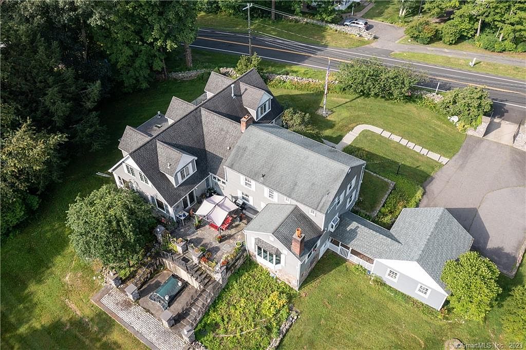 208 Coe St, Winsted, CT 06098 Zillow