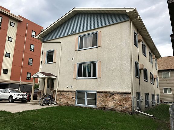 2nd image of 808 13th Ave SE APT 4