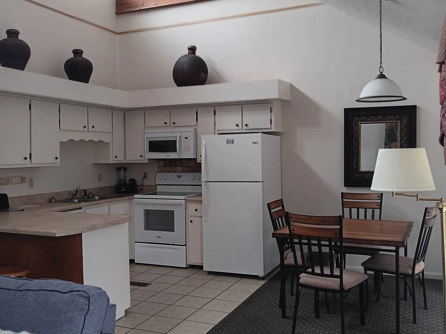 2 bed, $1,600 — Photo 4