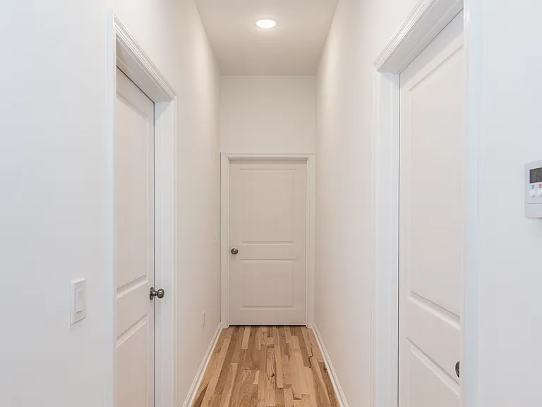 315 N Preston St #101 — Photo 12