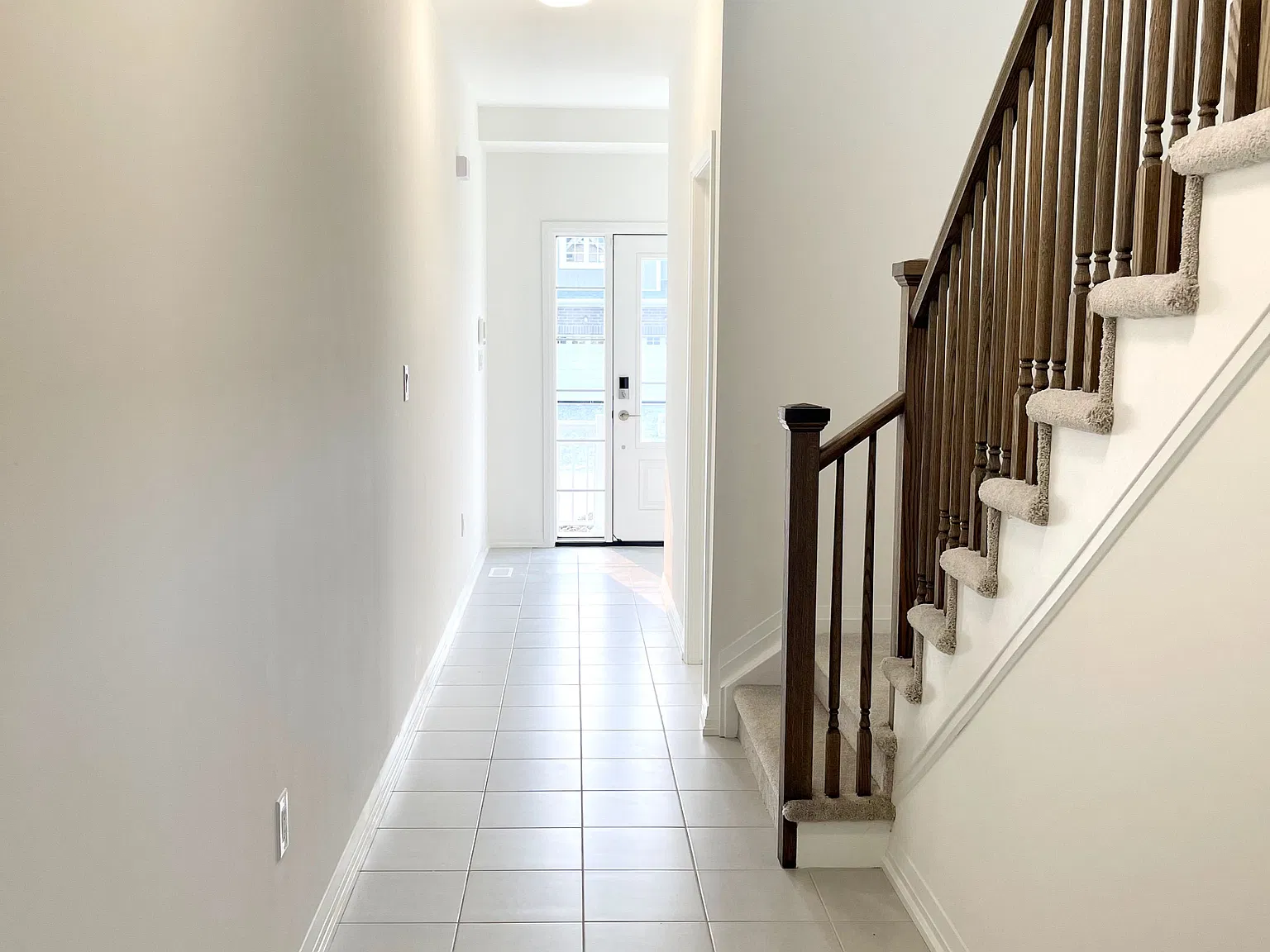 3 bed, $2,400 — Photo 2