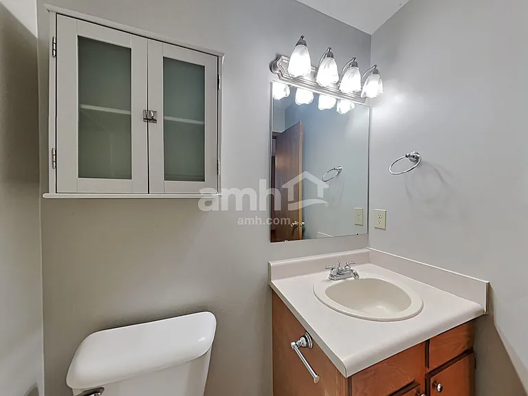 1168 Fielding Ln — Photo 11