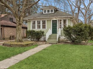 210 Leitch Ave, La Grange, IL 60525