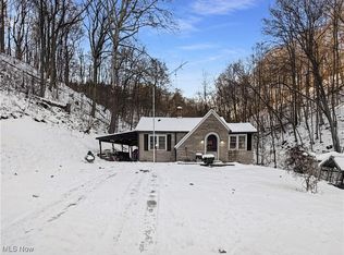 2527 McCords Hill Rd, Wellsburg, WV 26070