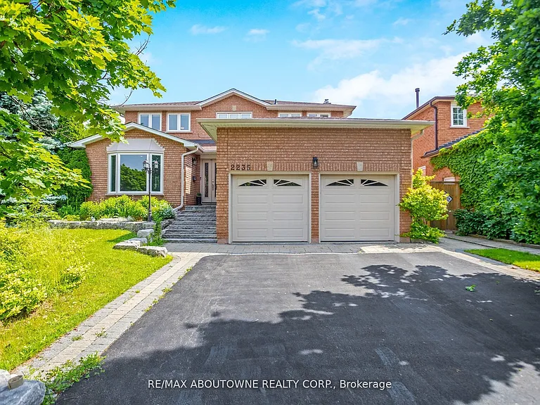 2235 Grenville Dr — Photo 1