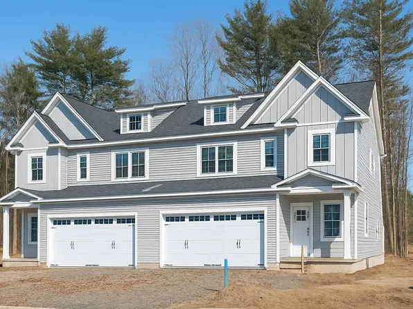 17 Blue Aster Ln, Ballston Spa, NY 12020