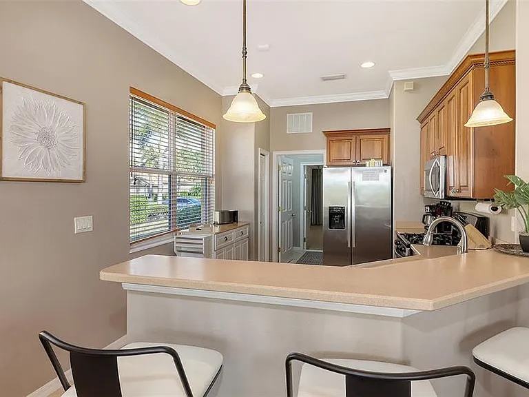 121 Savona Way — Photo 14