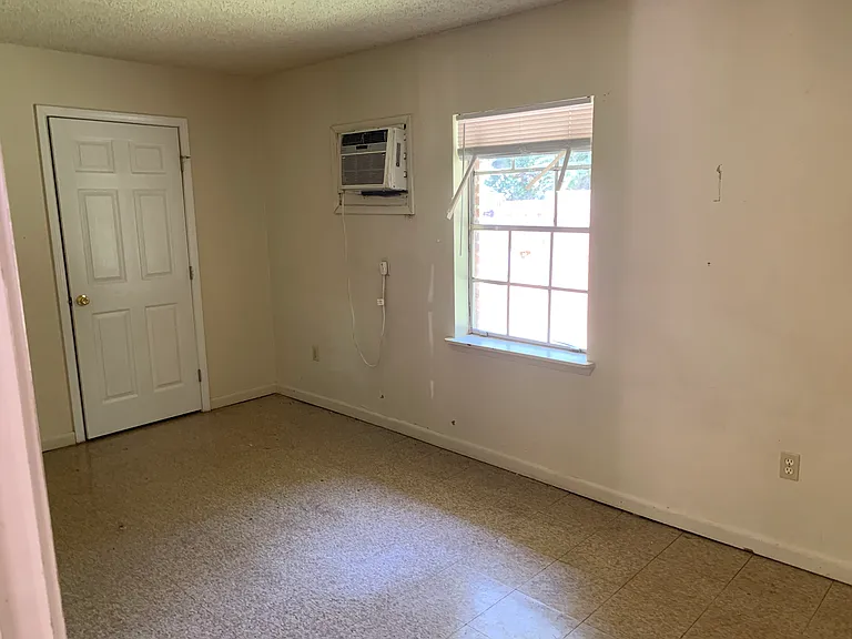 48088 Stafford Rd #8 — Photo 2