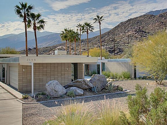 3rd image of 2500 Cahuilla Hills Dr