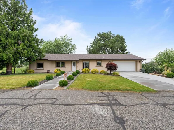 4911 W Livingston Rd, Pasco, WA 99301