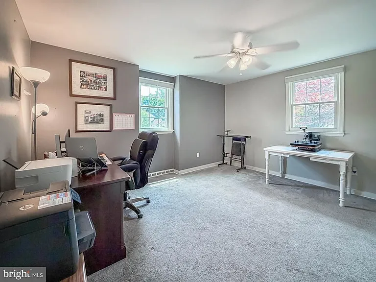 1168 Temple Dr — Photo 38