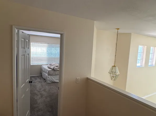 40223 Springpark Ln Room A, Palmdale, CA 93551