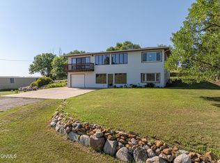 4355 Fort Lincoln Rd, Mandan, ND 58554