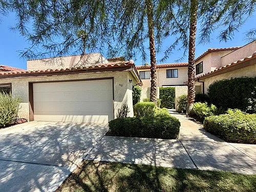 112 Willow Lake Dr Photo 1