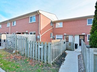 1010 Kipps Ln, London, ON N5Y4S5