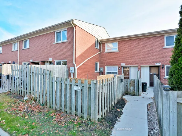 1010 Kipps Ln, London, ON N5Y 4S5