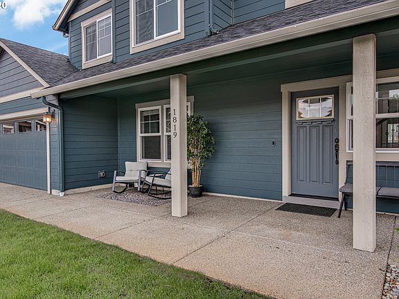 3rd image of 1819 Pompey Ct