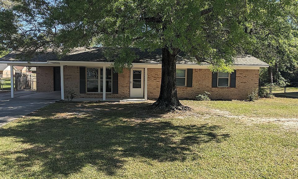 1st image of 123 Greene Dr