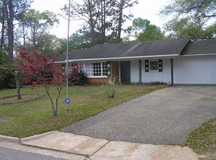 1123 Baylor Dr, Mobile, AL 36618