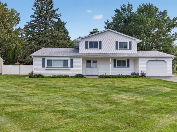 58 Anytrell Dr, Webster, NY 14580