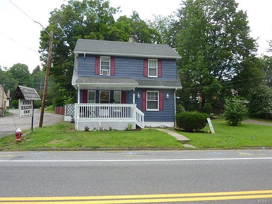 1st image of 25 Seven Lakes Dr