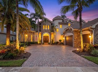 10586 Versailles Blvd, Wellington, FL 33449