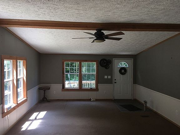 Living room facing frontdoor