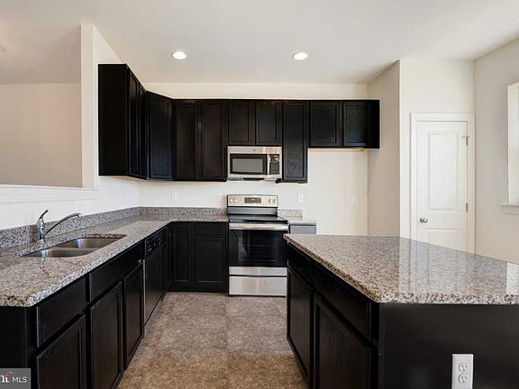 5th image of 1417 Carrick Ct
