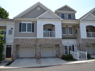 504 Brook Hollow Dr, Whippany, NJ 07981