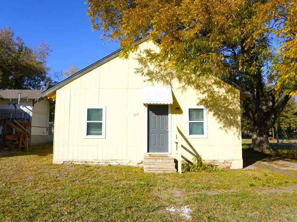 617 Holly St, Perry, OK 73077