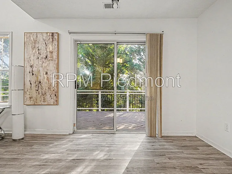550 Claudel Ct SW — Photo 10
