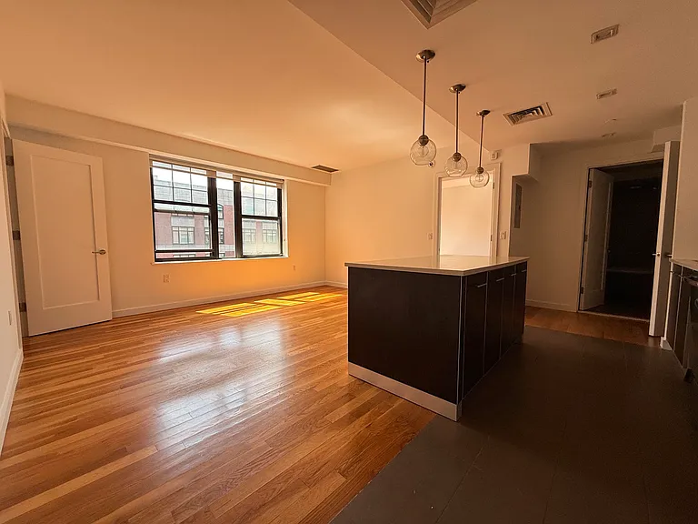 123 Parkside Ave #7J — Photo 3