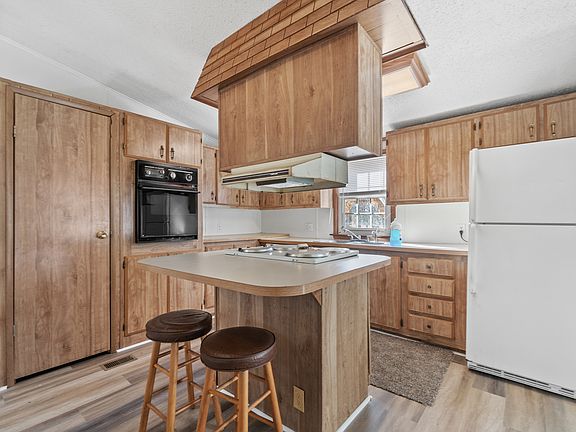 4th image of 108 Kelly Dr