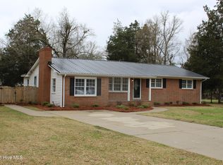 221 Diane Dr, Jacksonville, NC 28540