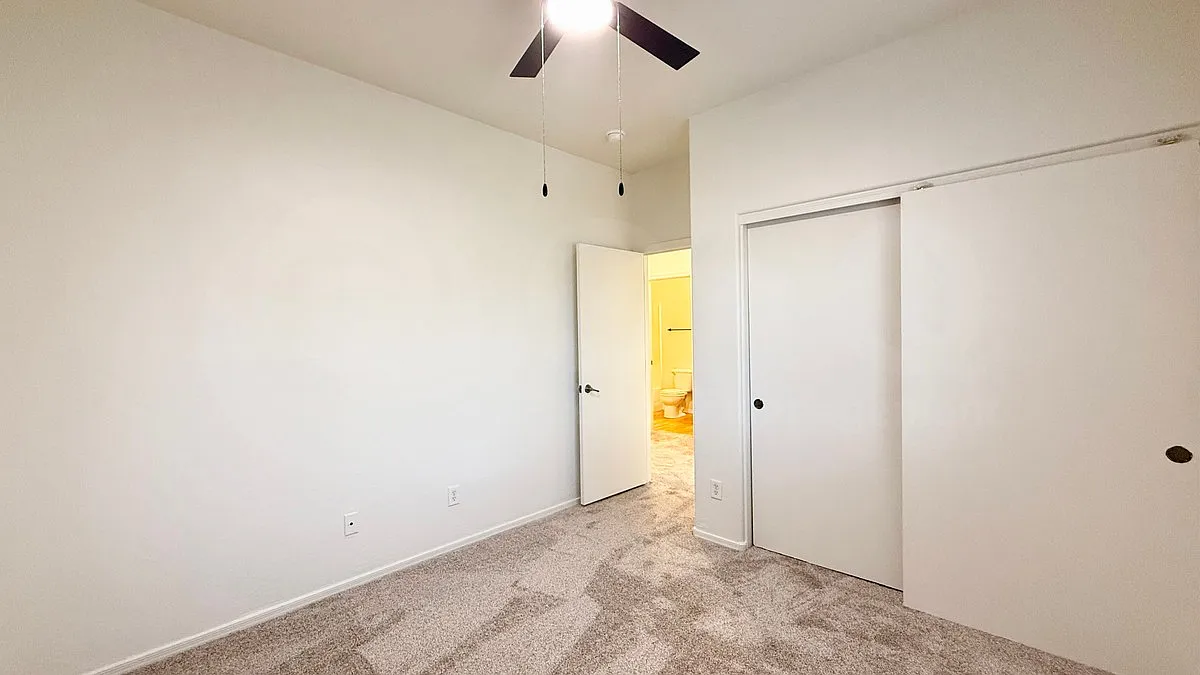 3 bed, 2.0 bath, 1260 sqft, $1,449 — Photo 2