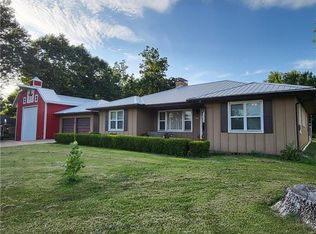 9914 E 38th Ter, Kansas City, MO 64133