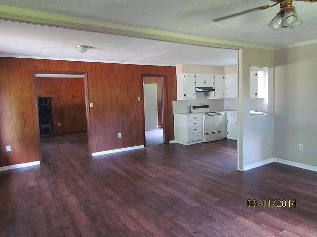 2nd image of 102 Lady Catherine Rd