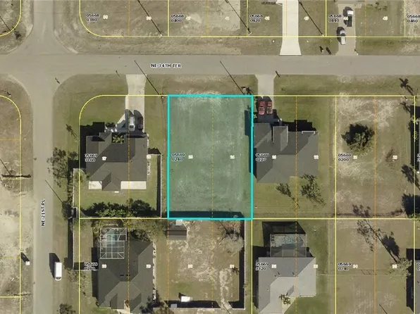 2126 NE 34th Ter, Cape Coral, FL 33909