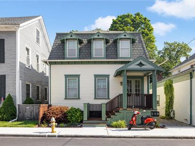 26 E Bowery St, Newport, RI, 02840