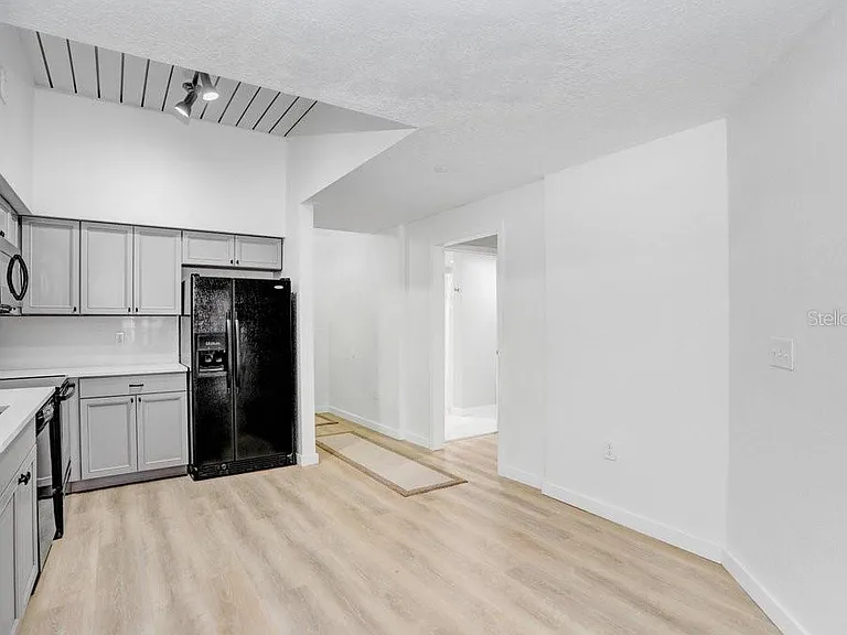 2440 W Horatio St #1012 — Photo 13